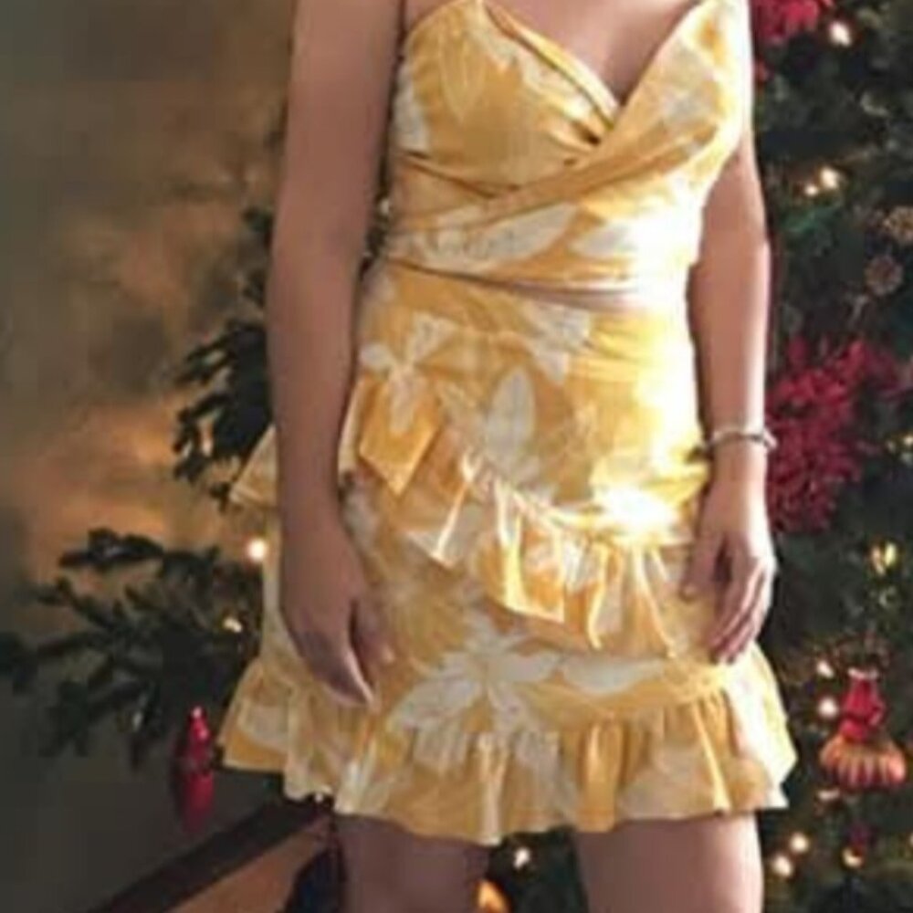 In Style Chic Woman skirt and top yellow color